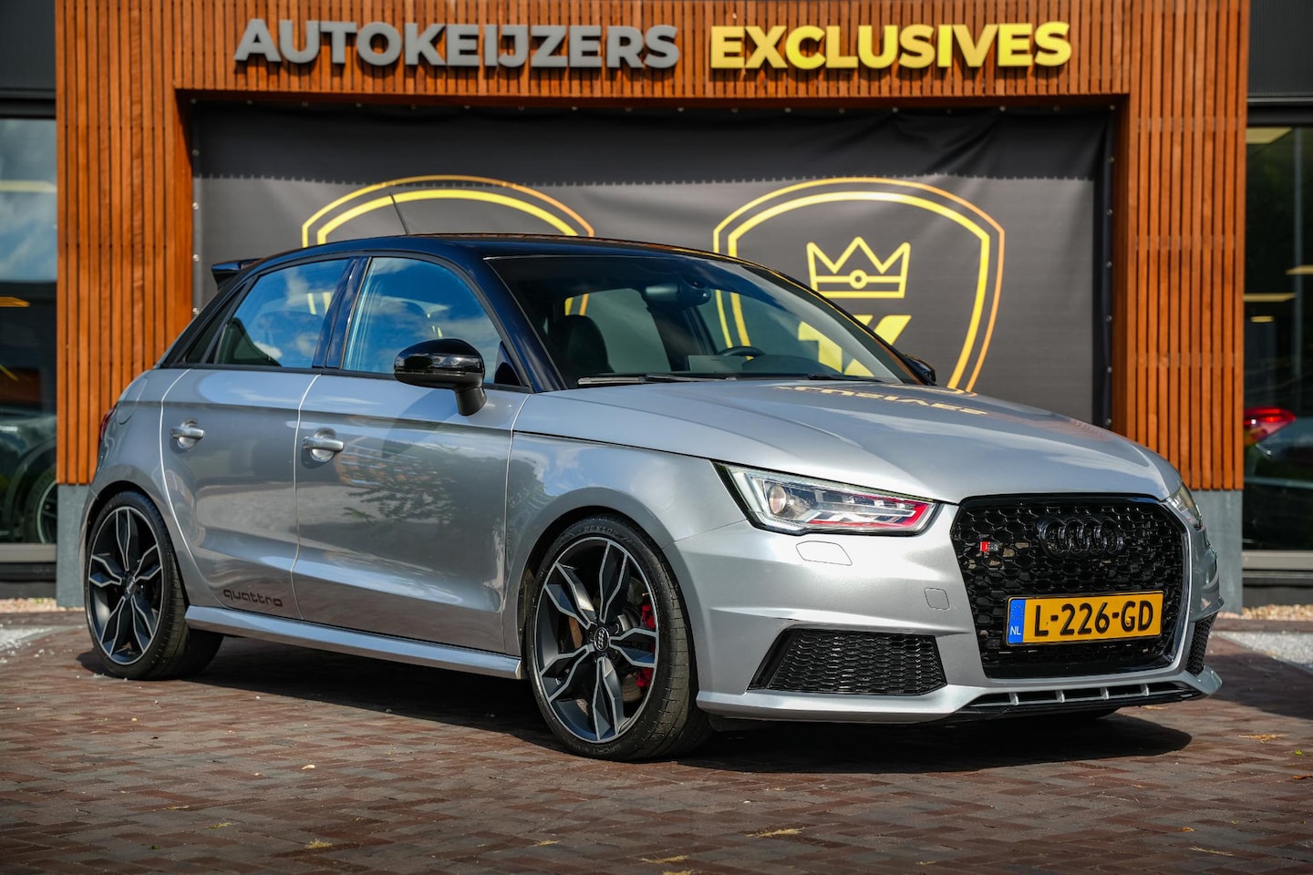 Audi A1 Sportback - 2.0 TFSI S1 Quattro Pro Line Plus Sportstoelen Xenon Keyless Leer Cruise Navi 18''LM 231PK - AutoWereld.nl