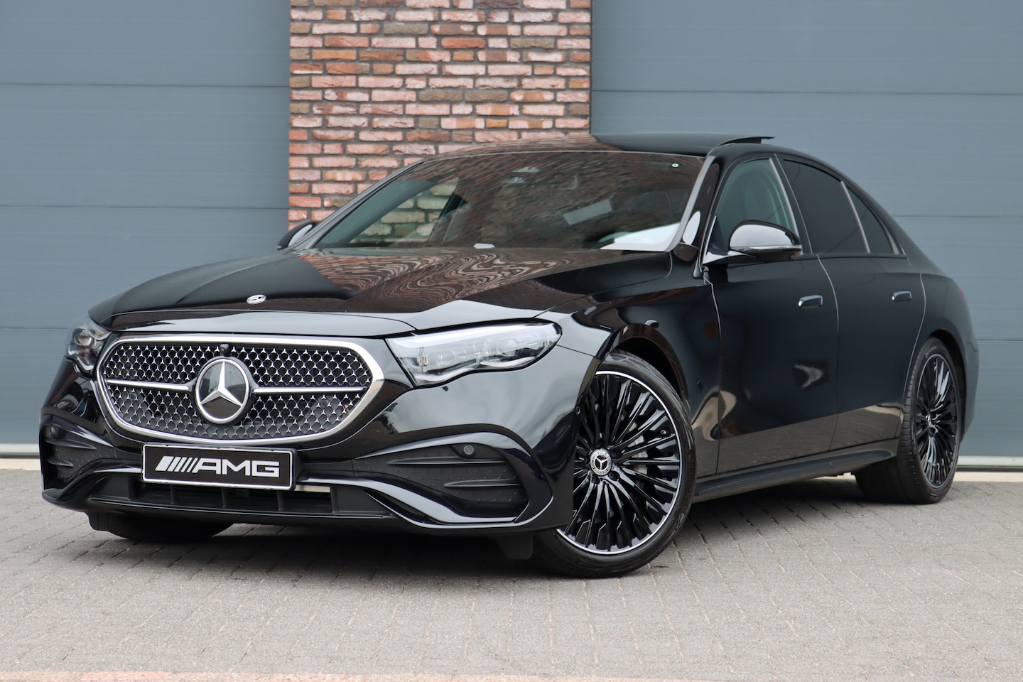Mercedes-Benz E-klasse - 220 d AMG Line Premium+ | Hyperscreen | Luchtvering | Achterasbesturing | Distronic | Soft - AutoWereld.nl