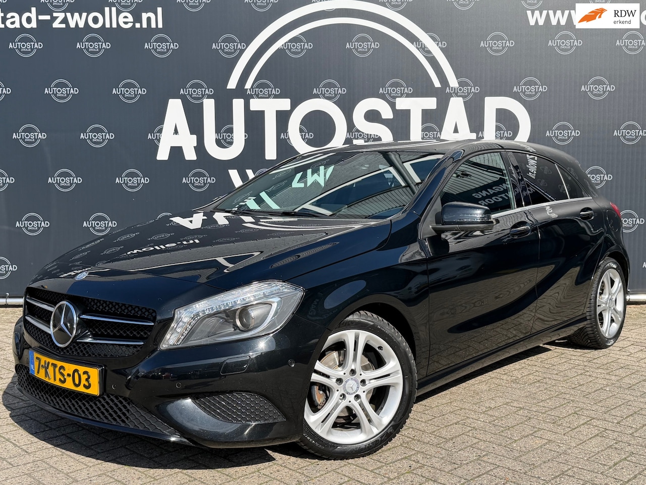 Mercedes-Benz A-klasse - 180 Edition NL-Auto / NAP / APK / Navi / Airco - AutoWereld.nl