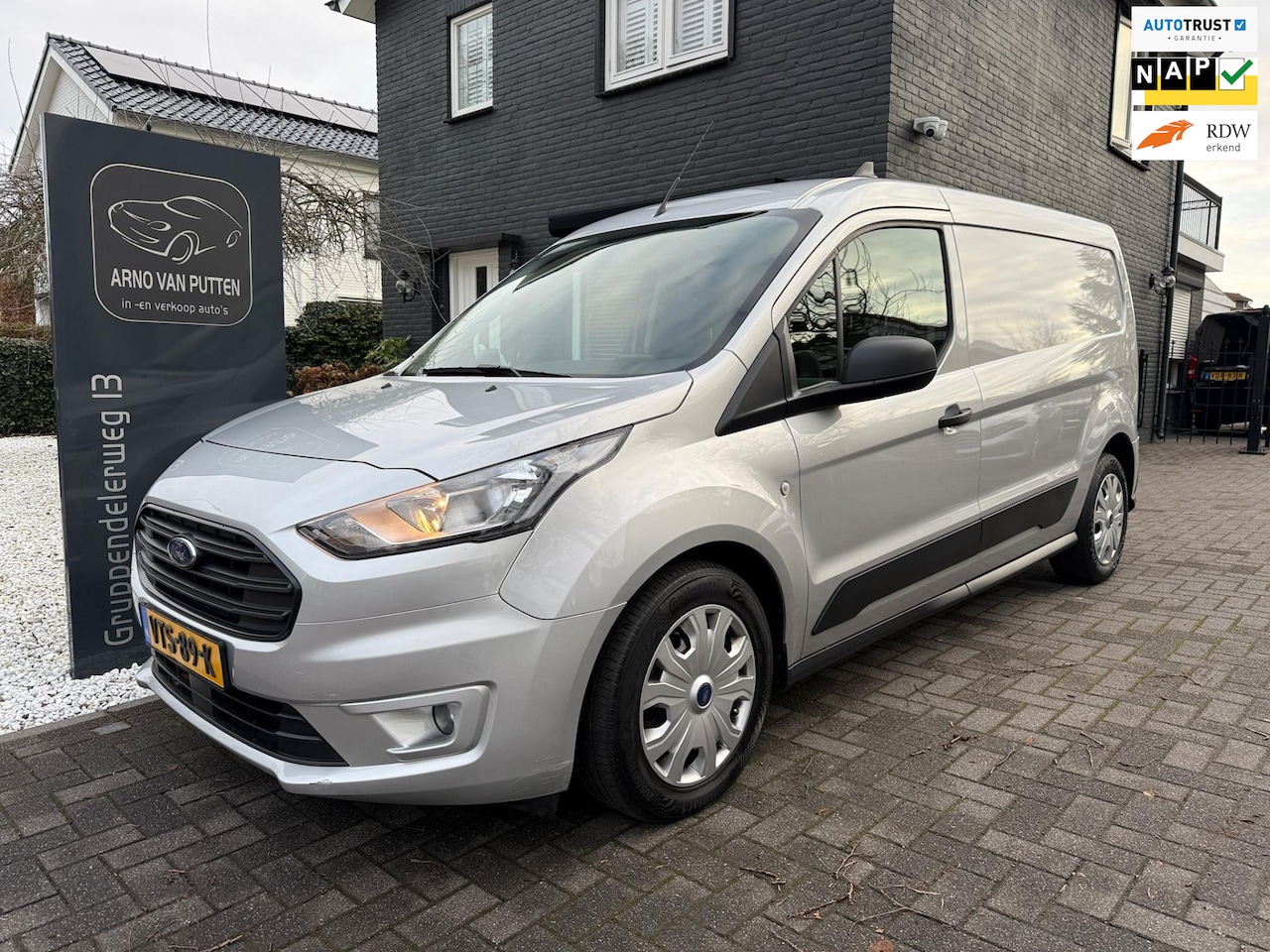 Ford Transit Connect - 1.5 EcoBlue L2 Trend /Camera /Cruise /Trekhaak - AutoWereld.nl