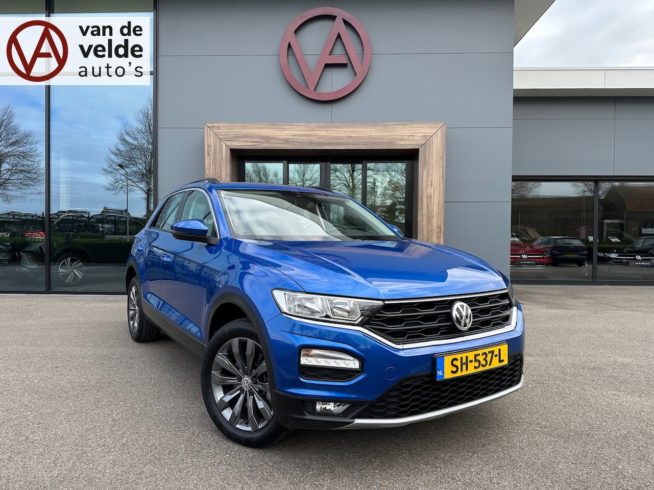 Volkswagen T-Roc - 1.5 TSI 150pk Style | Trekhaak | Navi | Camera | Carplay | Adap. Cruise | Rijklaar incl. 1 - AutoWereld.nl