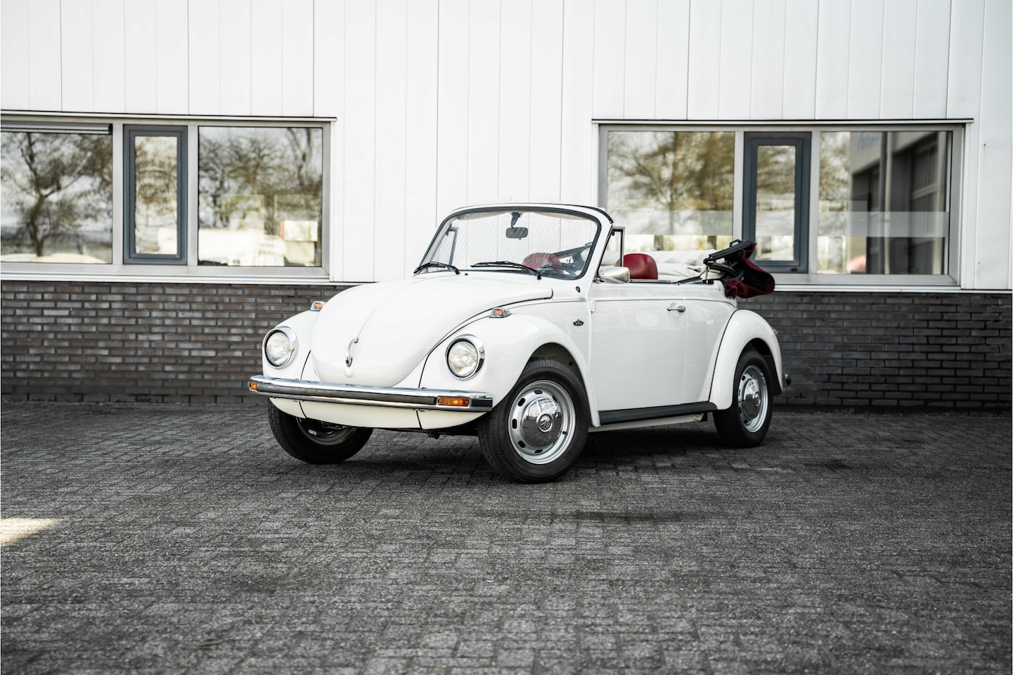 Volkswagen Kever Cabriolet - | originele Karmann | Nieuwstaat | Italiaanse import 1200 - AutoWereld.nl
