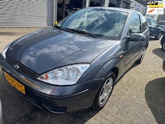 Ford Focus - 1.6-16V Cool Edition AUTOMAAT 109.000 KM