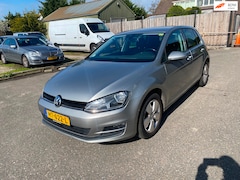 Volkswagen Golf - 1.6 TDI Business Edition R