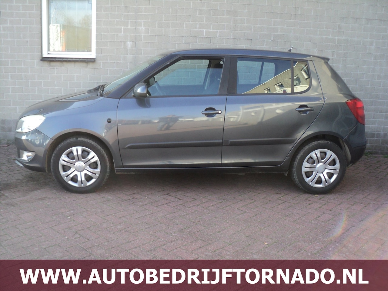 Skoda Fabia - 1.2 TSI AIRCO NAVI AIRCO BJ2011 - AutoWereld.nl