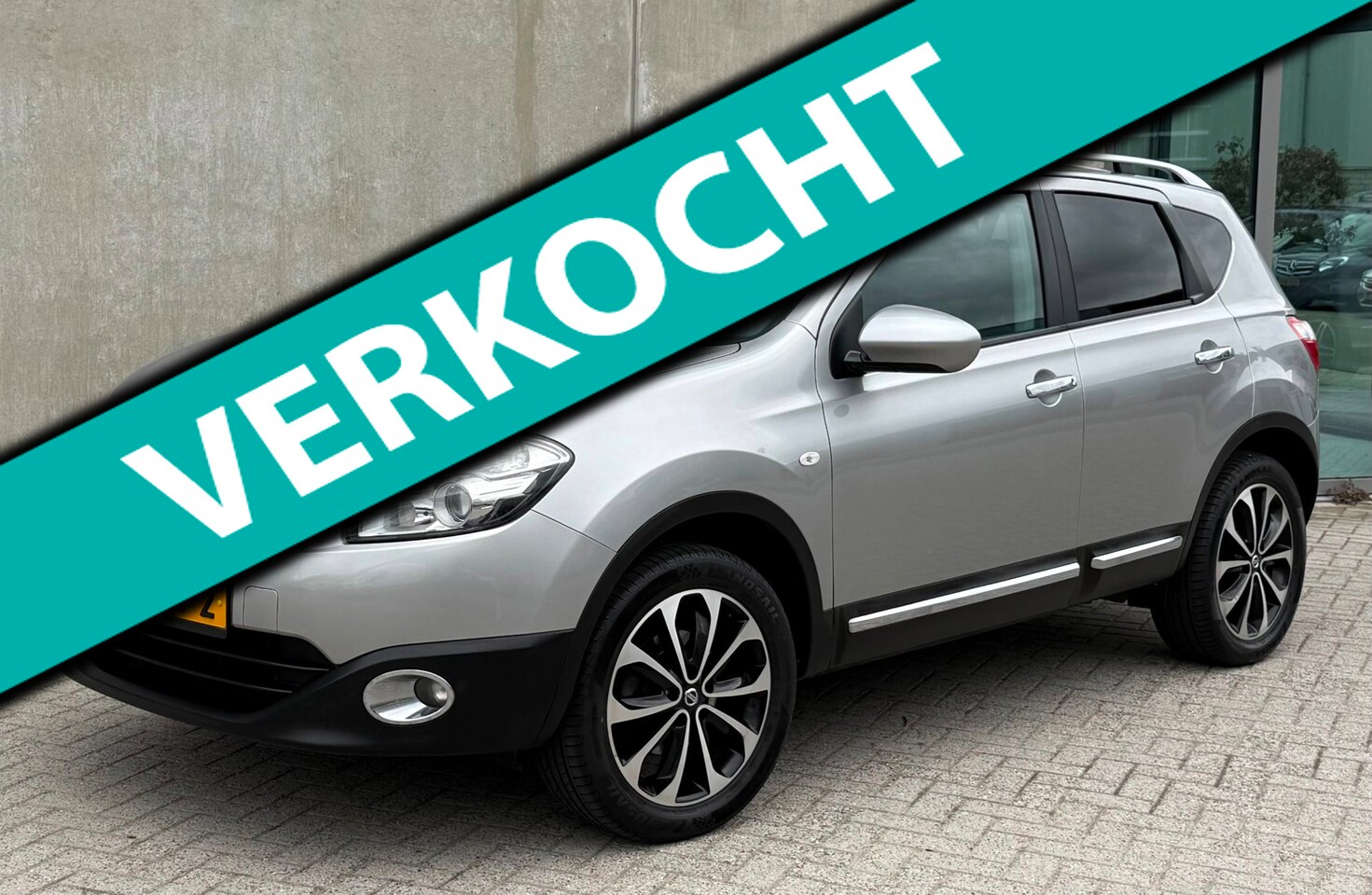 Nissan Qashqai - 1.6 2WD 2011 Grijs CAMERA|PANO|TREKHK|NAP|2E EIG. - AutoWereld.nl