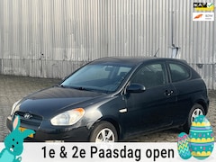 Hyundai Accent - 1.4i Dynamic