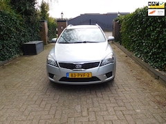 Kia Cee'd - 1.4 CVVT X-tra zeer nette auto met onderhoud en nap