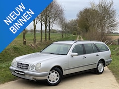 Mercedes-Benz E-klasse - E230 T W210 ELEGANCE, TREKHAAK, LEDER