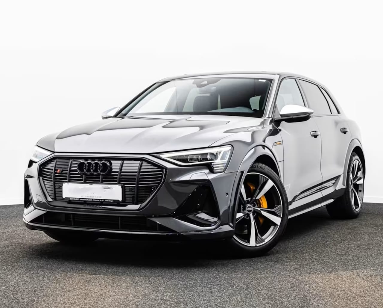 Audi e-tron - S Quattro 95 kWh (370kW/503pk) ** MATRIX, GRAU LEDER, PANO, MEM, 21-inch LMV ** 1e EIG - S - AutoWereld.nl