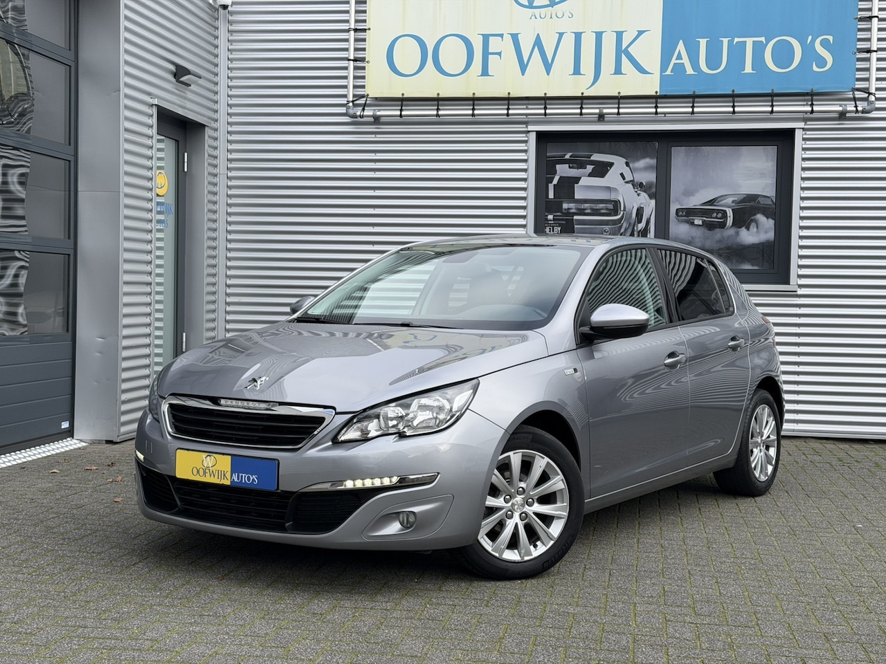 Peugeot 308 - 1.2 PureTech Style Clima Navi Camera Led - AutoWereld.nl