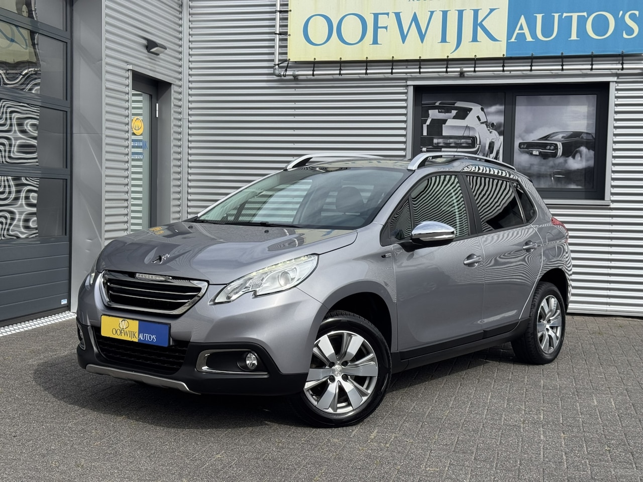Peugeot 2008 - 1.2 PureTech Style Clima Navi Cruise-Control - AutoWereld.nl