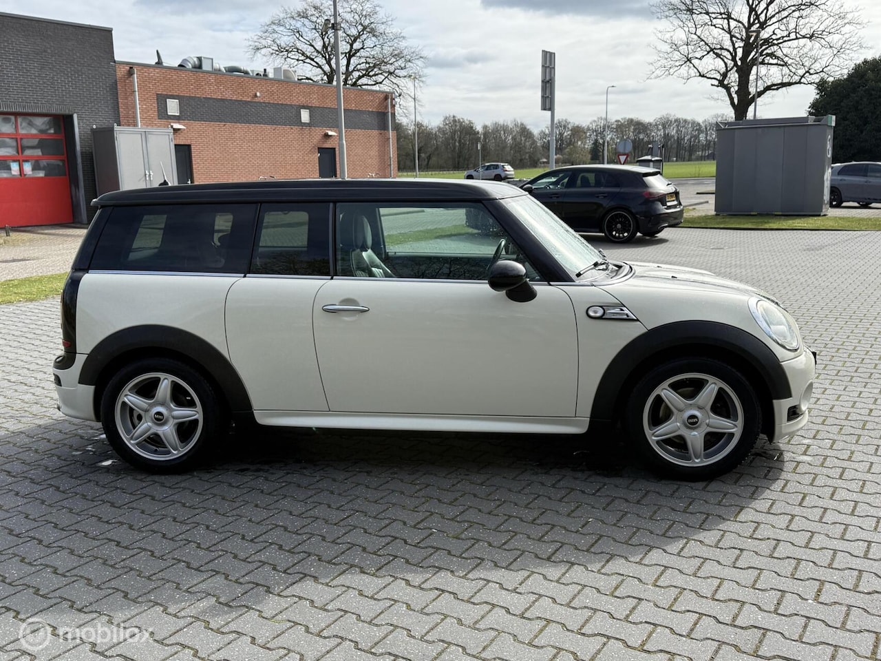 MINI Clubman - 1.6 Cooper 1.6 Cooper - AutoWereld.nl