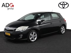 Toyota Auris - 1.8 Full Hybrid Executive | Parkeersensoren | Climate-Control | Navigatie |