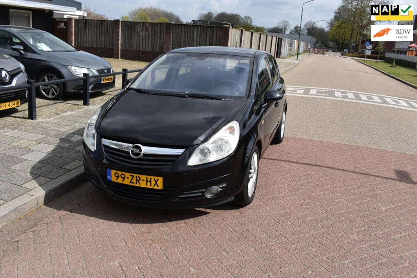 Opel Corsa - 1.4-16V Cosmo Airco Cruise Control - AutoWereld.nl