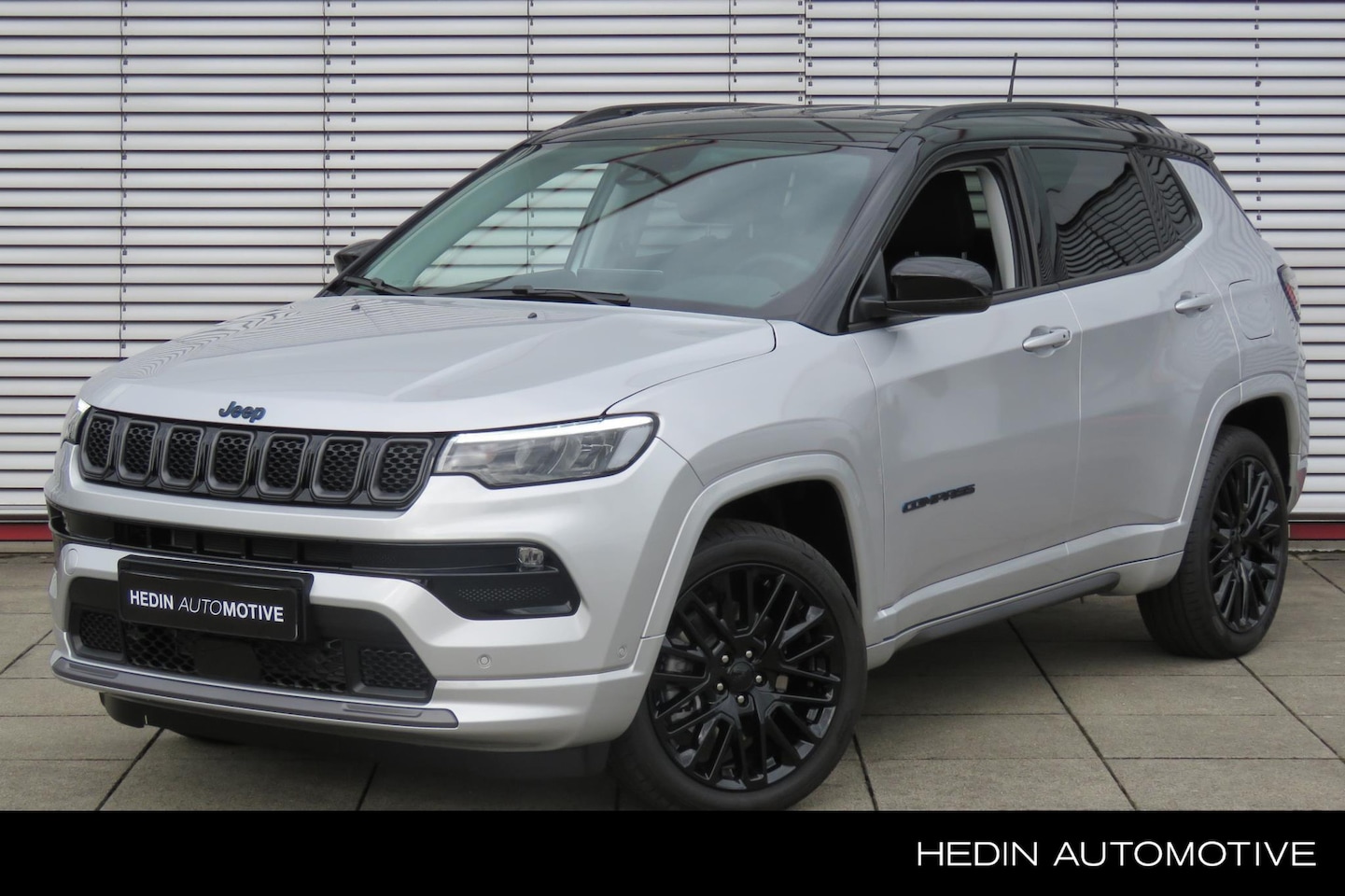 Jeep Compass - 4xe 240 Plug-in Hybrid Electric S | All Season banden | Stoel/ Stuurverwarming | Adaptieve - AutoWereld.nl