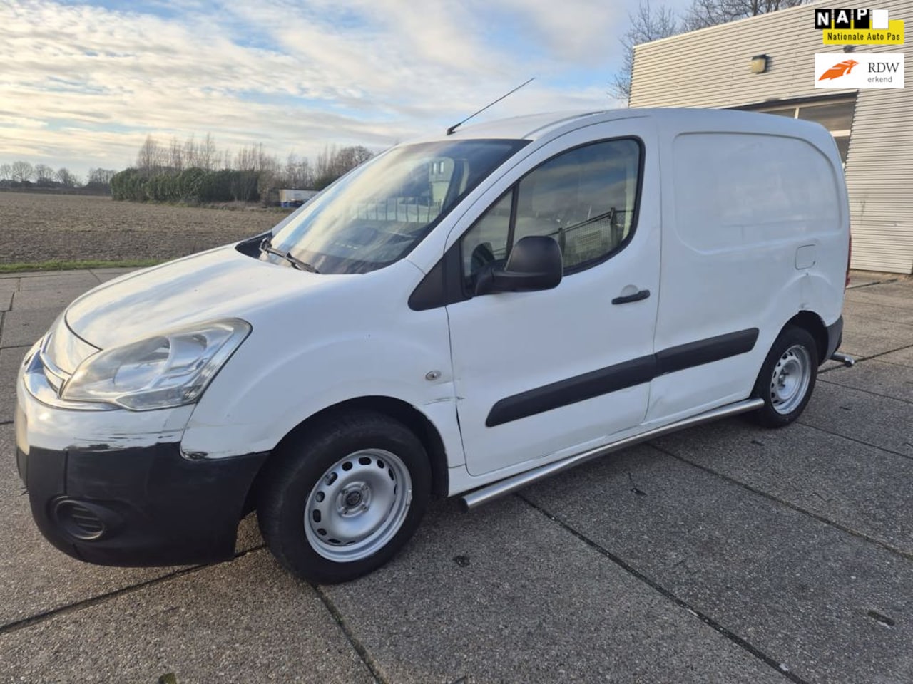 Citroën Berlingo - 1.6 HDI |Airco|3 zitplekken - AutoWereld.nl