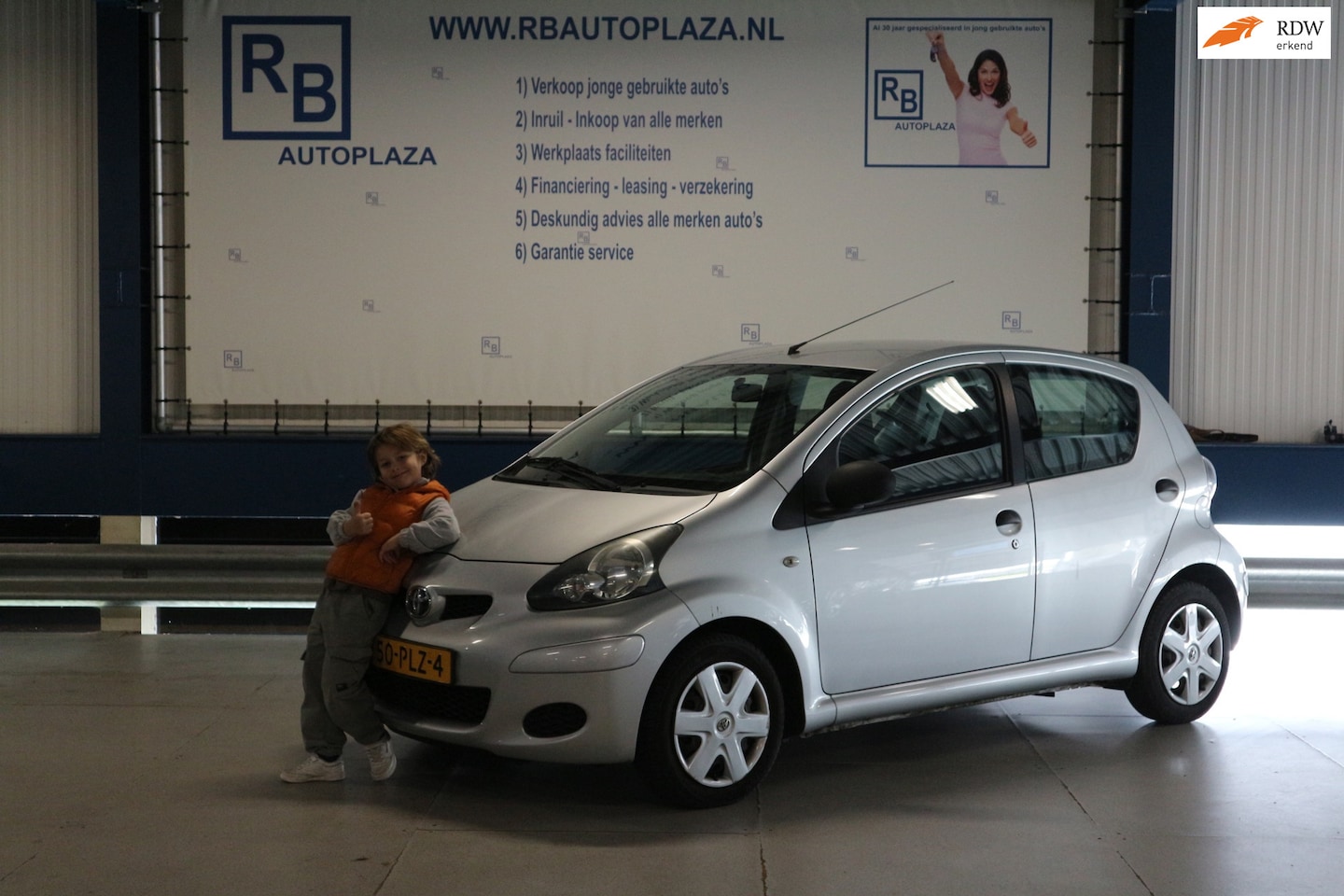 Toyota Aygo - 1.0-12V Access / NAP / 1e EIG / 5 DRS / AIRCO / APK 2027 ! ! ! - AutoWereld.nl