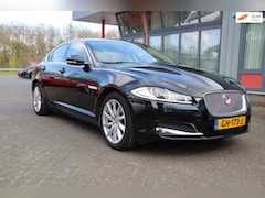 Jaguar XF - 2.0T Premium Edition 177 KW 76000 kms Nieuwstaat Auto Verwacht