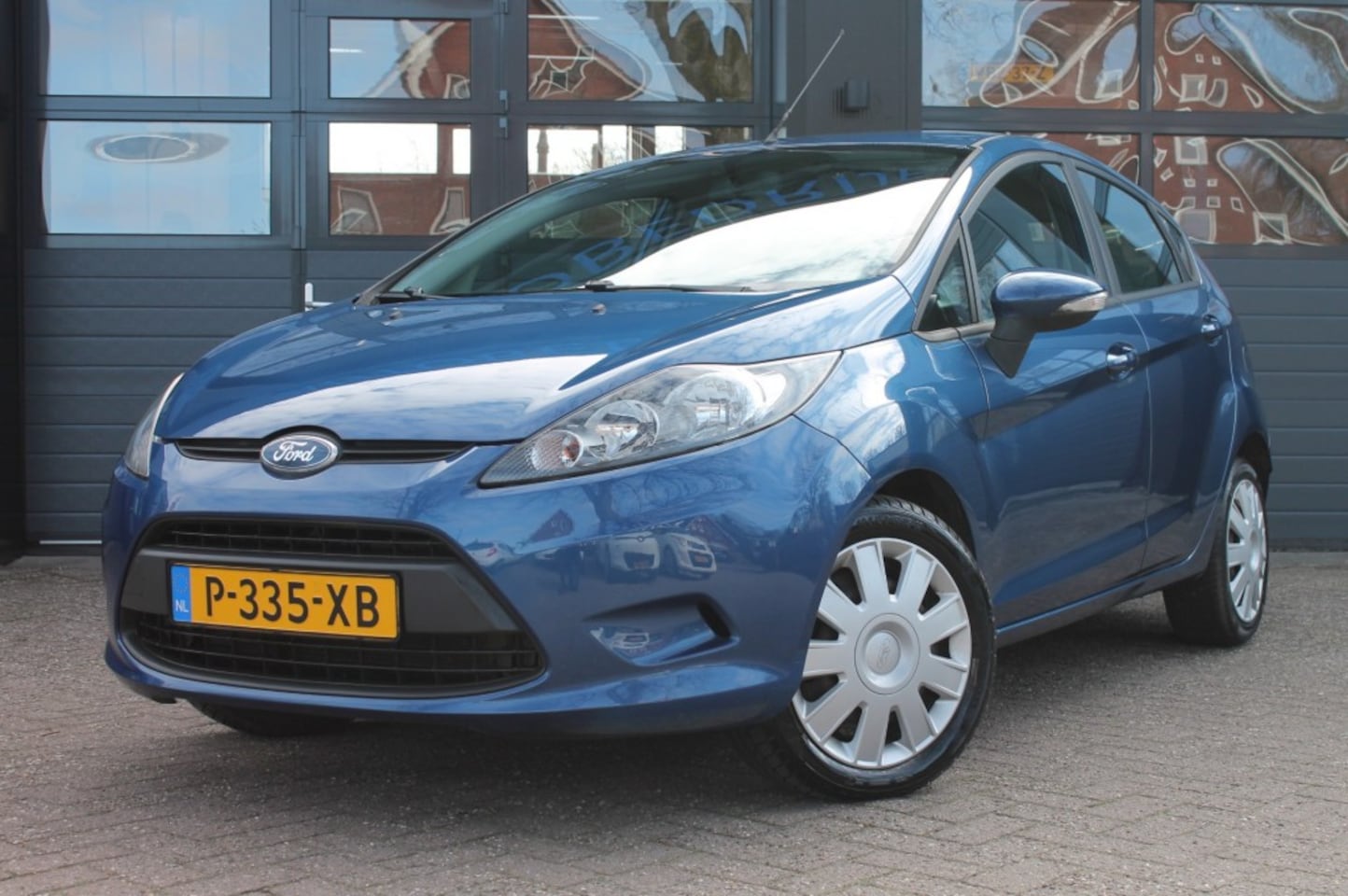 Ford Fiesta - 1.25 TREND  Airco  / All Season banden - AutoWereld.nl