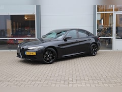 Alfa Romeo Giulia - 2.0T SPRINT/VELOCE.INT/STOEL.STUUR.VERW/ADAP.CRUISE/19
