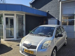 Toyota Yaris - 1.3 VVTi Sol