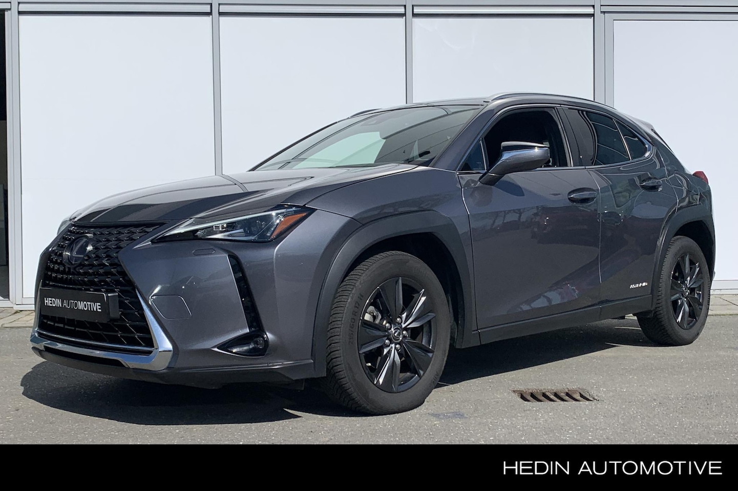 Lexus UX - 250h Business Line | Camera | Stoelverwarming | Cruise control | Keyless | Navigatie - AutoWereld.nl