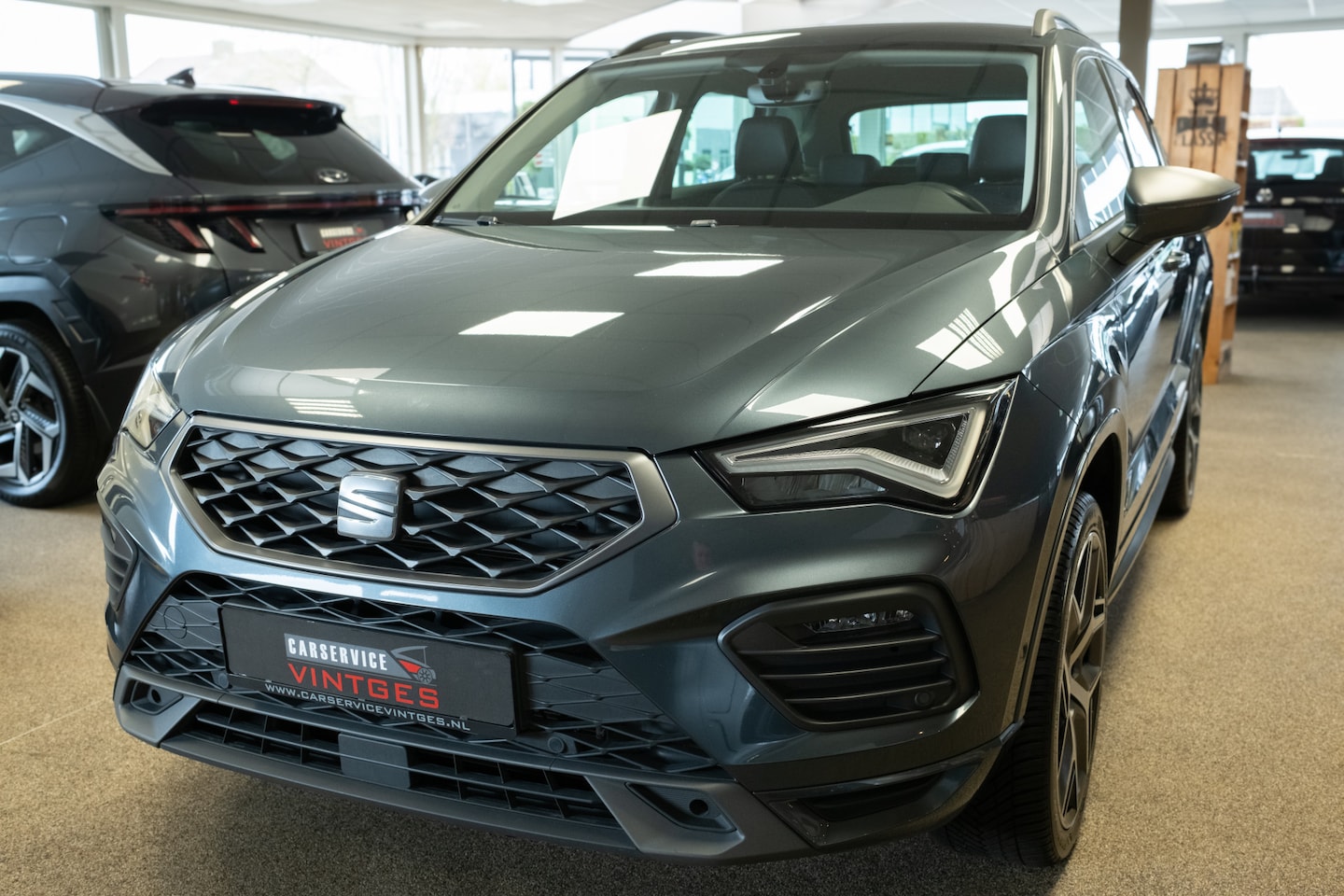 SEAT Ateca - 1.5 TSI FR Business Intense 19inch,LED,Virtual Cockpit,Memory - AutoWereld.nl