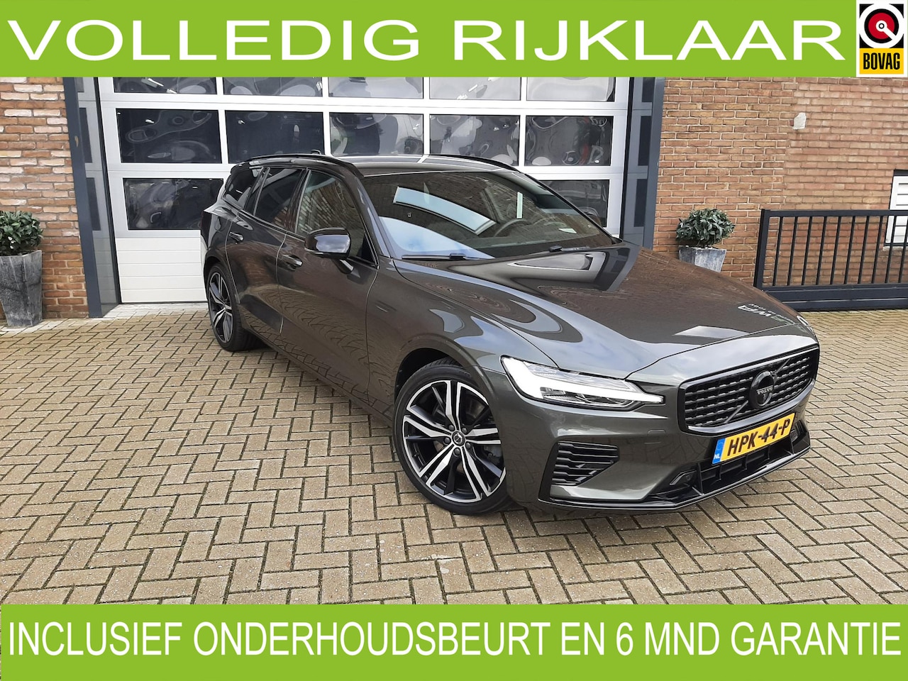 Volvo V60 - 2.0 T8 Twin Engine AWD R-Design Black Line! - AutoWereld.nl