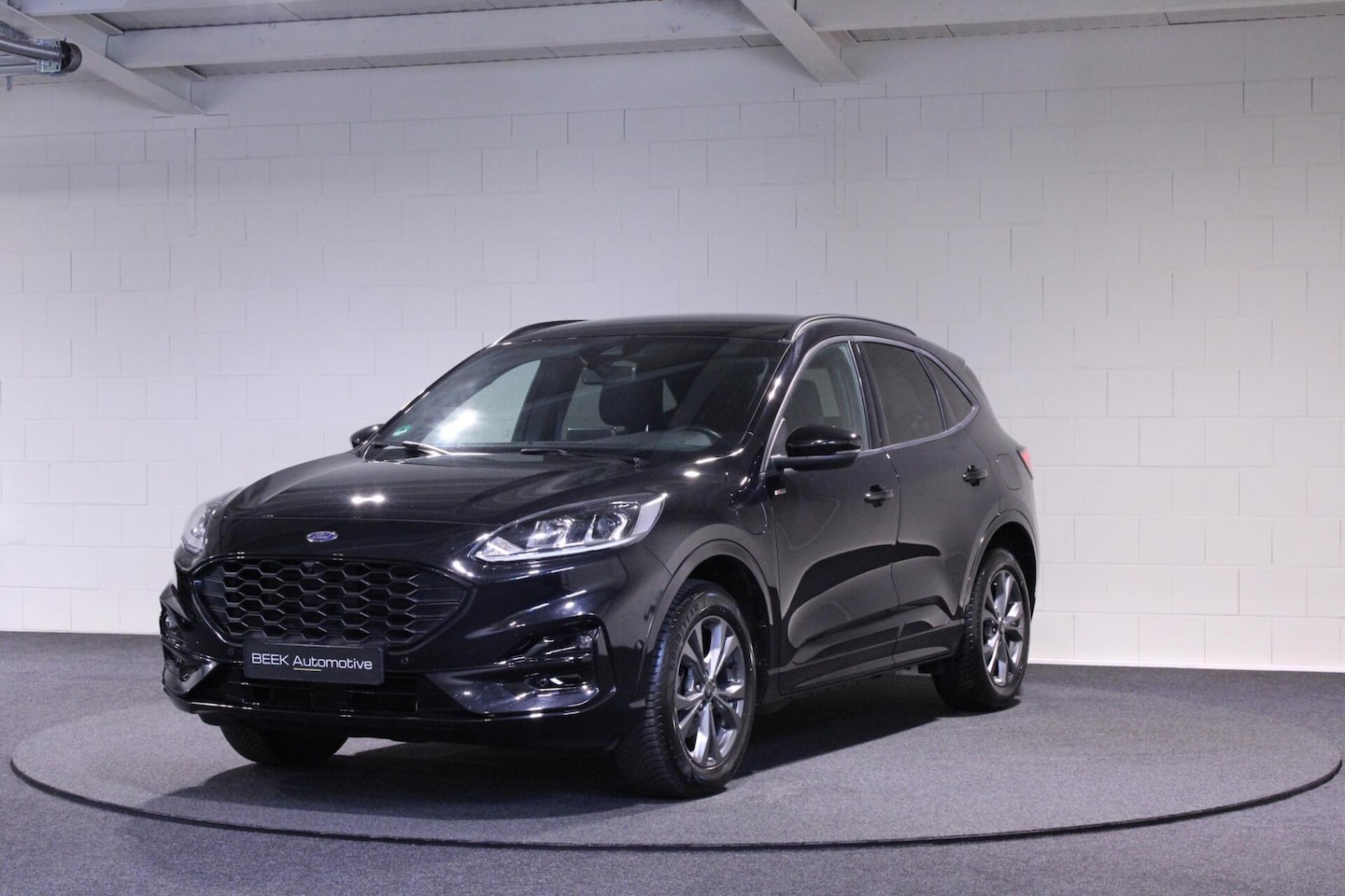 Ford Kuga - 2.5 PHEV ST-Line X | Parkeercamera | Stoelverwarming - AutoWereld.nl