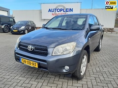 Toyota RAV4 - 2.0 VVTi Linea Sol mooie Youngtimer met stoer reservewiel achterop