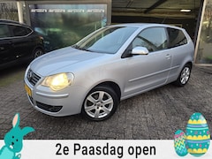 Volkswagen Polo - 1.2-12V Trendline | NIEUWE APK | AIRCO | ANDROID | CRUISE | LMV |