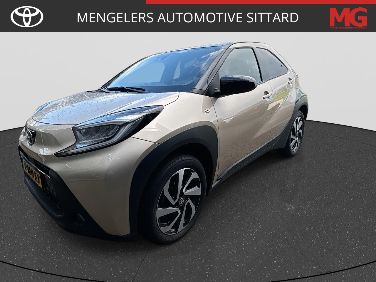 Toyota Aygo X - 1.0 VVT-i S-CVT Pulse | Rijklaar | Automaat | Navi by App | LED - AutoWereld.nl