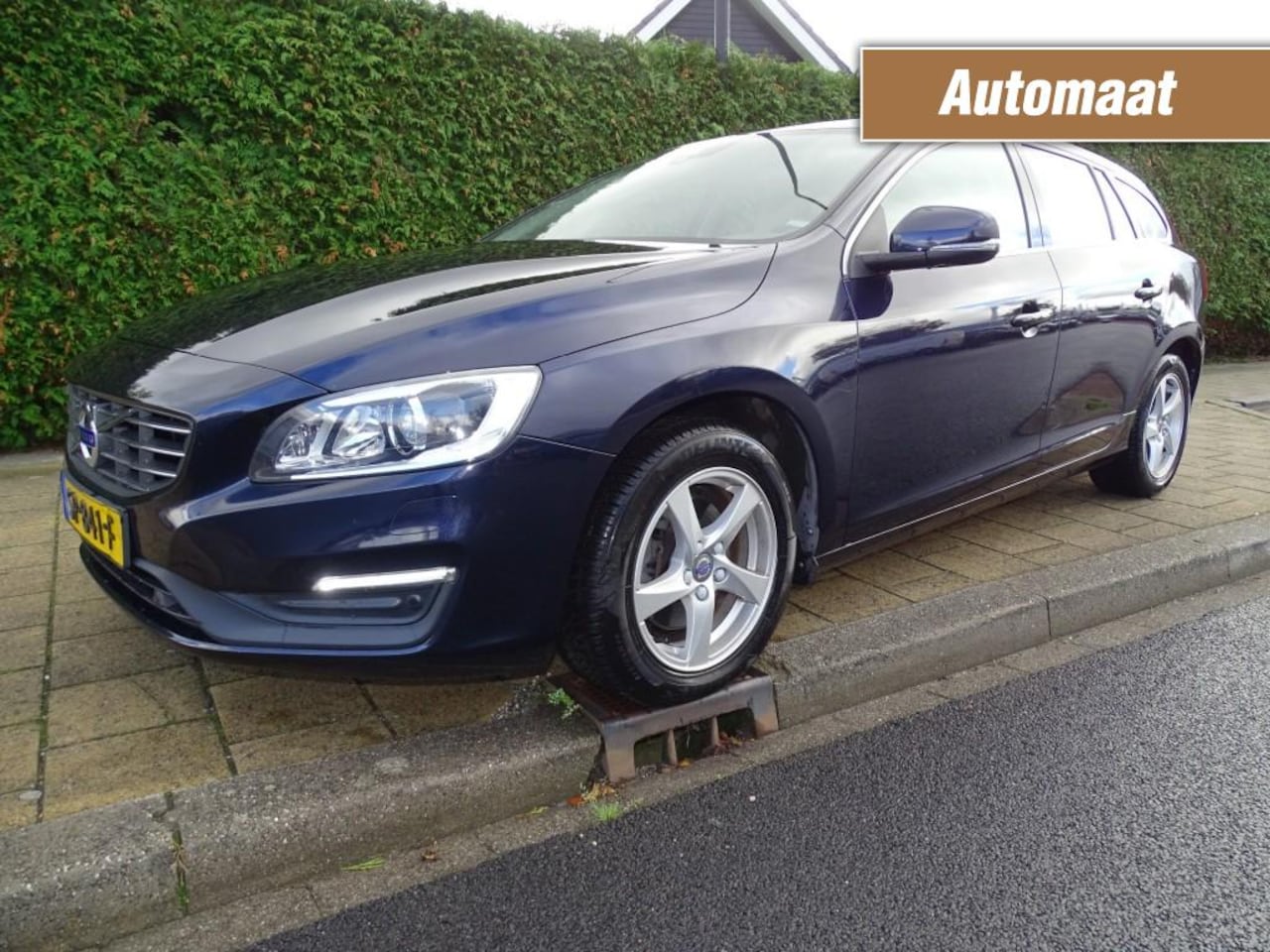 Volvo V60 - 1.5 T2 POLAR+-Automaat-Leer-Navi-Media-Blth-Verw stl-Trkh - AutoWereld.nl