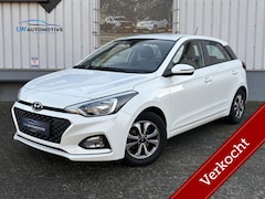 Hyundai i20 - 1.2 HP 84pk Comfort | Carplay | Camera | Trekhaak | Stoel+stuurverwarming