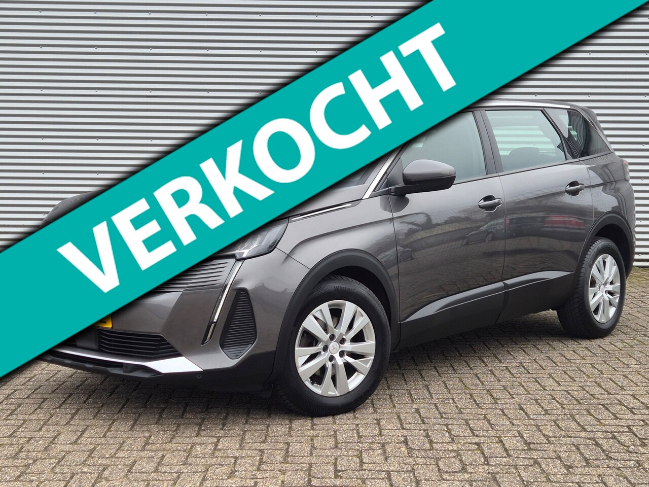 Peugeot 5008 - 1.2 PureTech 7 Persoons Navi Carplay Camera Trekhaak Dealer Onderhouden - AutoWereld.nl