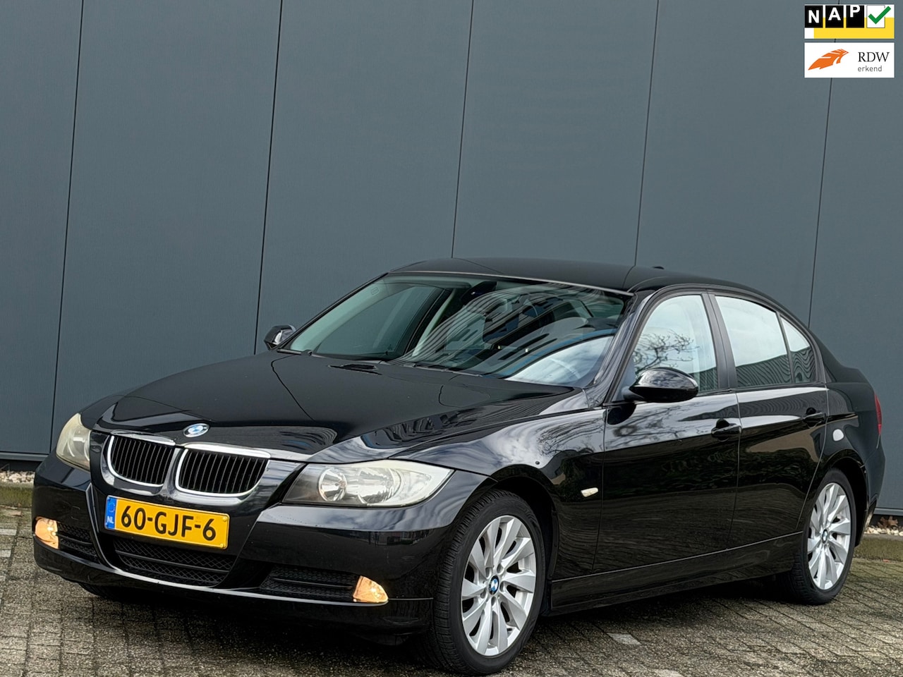 BMW 3-serie - 318i Business Line | Nap | Clima | Navi - AutoWereld.nl