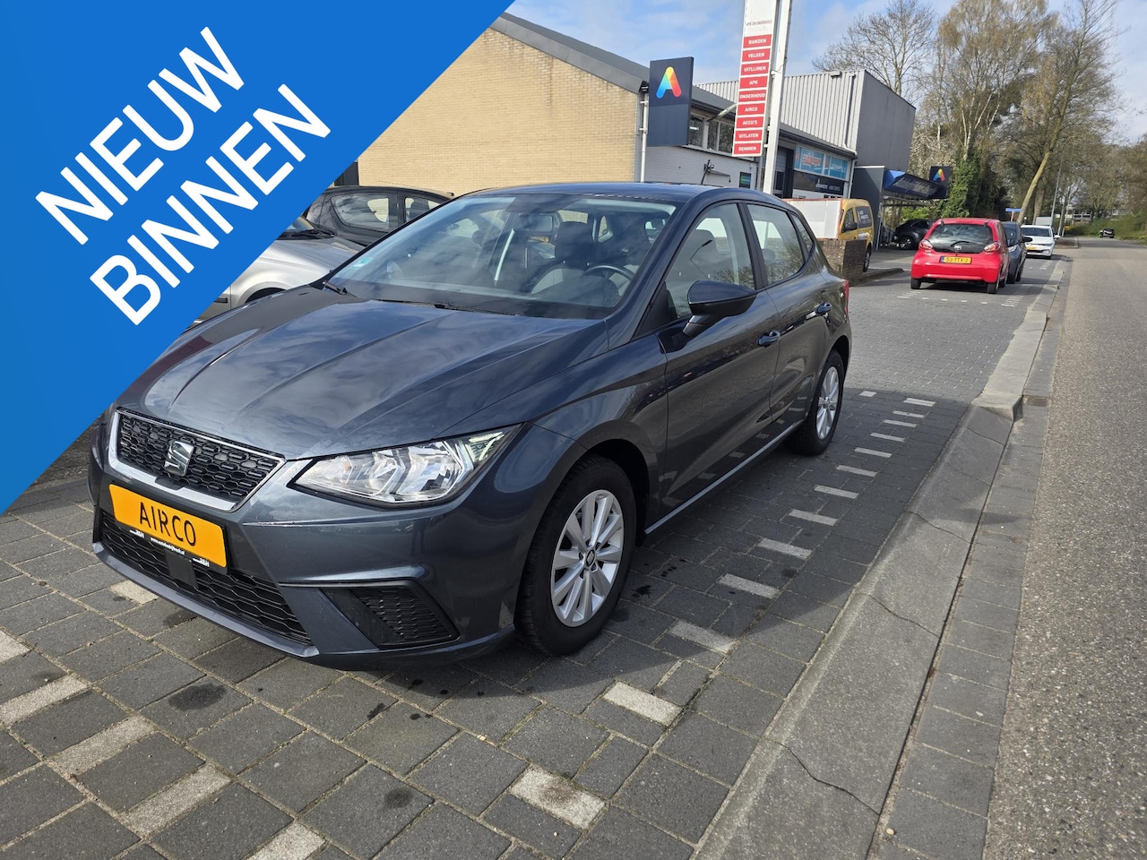 SEAT Ibiza - 1.0 MPI Reference 55 deurs, airco, aplle carplay, sportvelgen enz - AutoWereld.nl