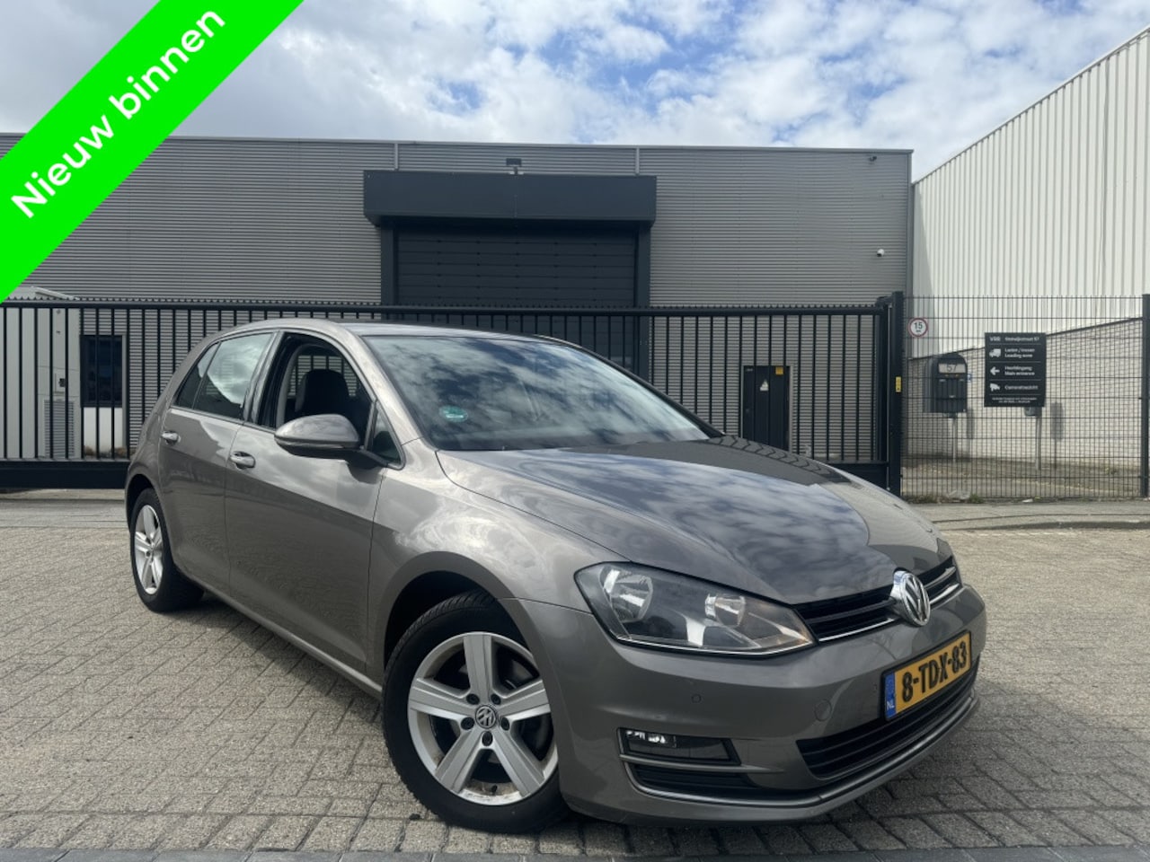 Volkswagen Golf - 1.6 TDI DSG7 AUTOMAAT Navigatie|Leer 2014 - AutoWereld.nl