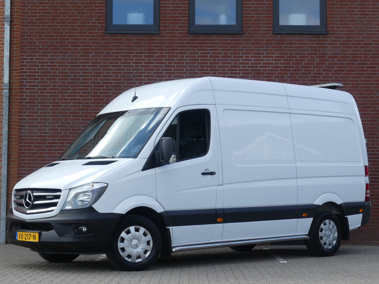 Mercedes-Benz Sprinter - 316 CDI L2H2 2800KG Trekgewicht Camera/Airco/Navigatie - AutoWereld.nl