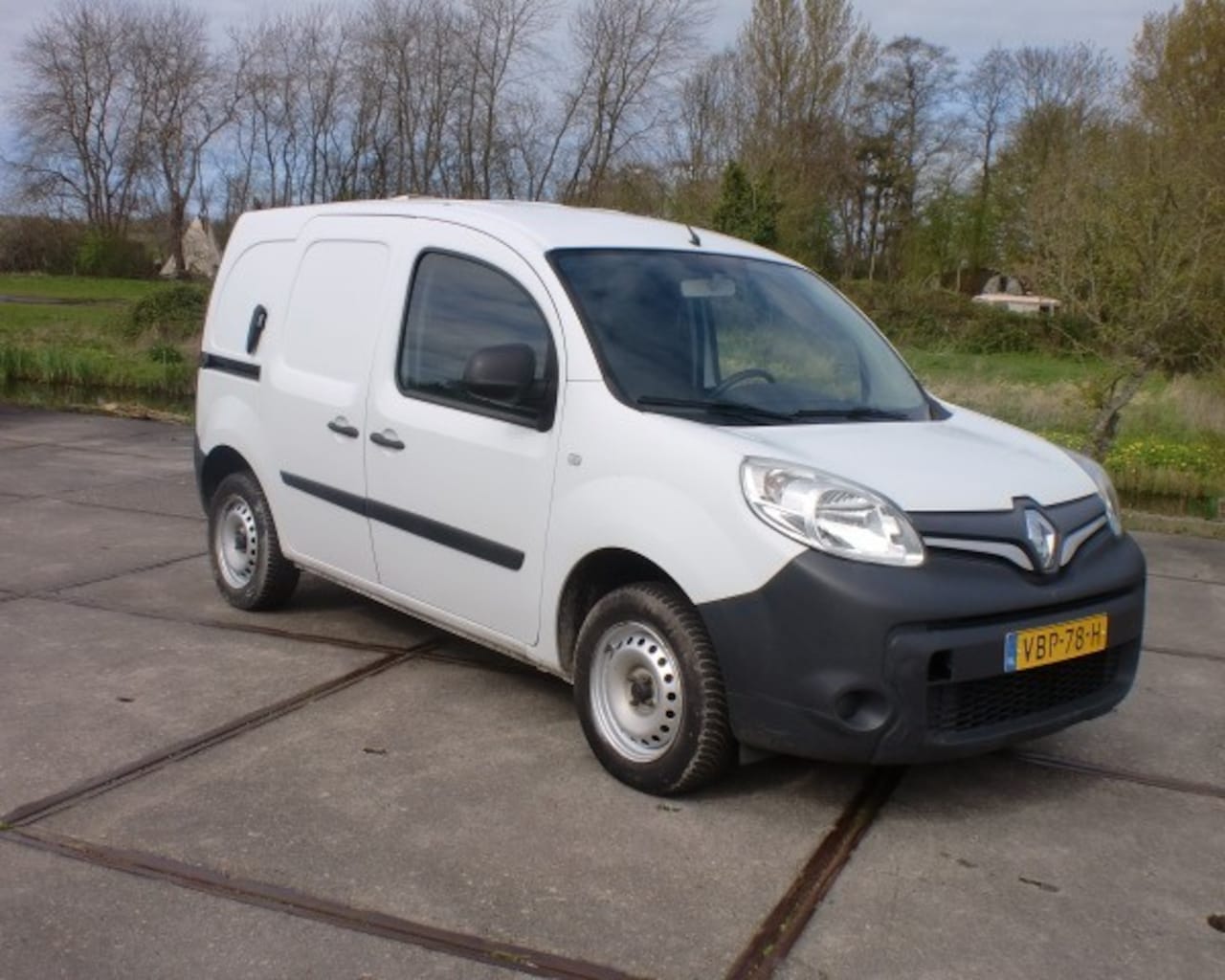 Renault Kangoo - Van 1.5DCI BJ2019 EU6 KM159 5DRS AIRCOLEASE €97 - AutoWereld.nl