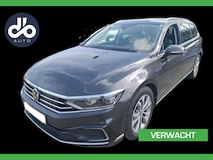 Volkswagen Passat Variant - 1.4 TSI PHEV GTE Business TREKHAAK I DIGI DASHB. I LED MATRIX I NAVI + CAMERA I ALCANTARA