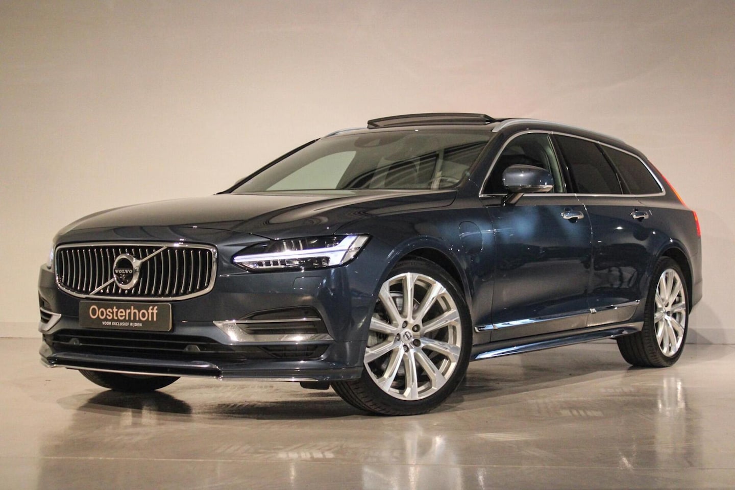 Volvo V90 - 2.0 T8 AWD Inscription PANO | H&K | 360 CAM - AutoWereld.nl