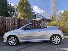 Peugeot 206 CC - 1.6-16V Quiksilver