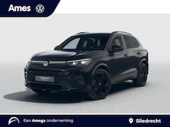 Volkswagen Tiguan - 1.5 eHybrid 204pk DSG R-Line Edition | Trekhaak, wegklapbaar | Area View camera | Travel A