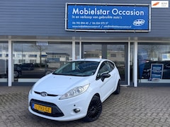 Ford Fiesta - 1.6 Ghia / Airco / stoelverwarming / cruise control