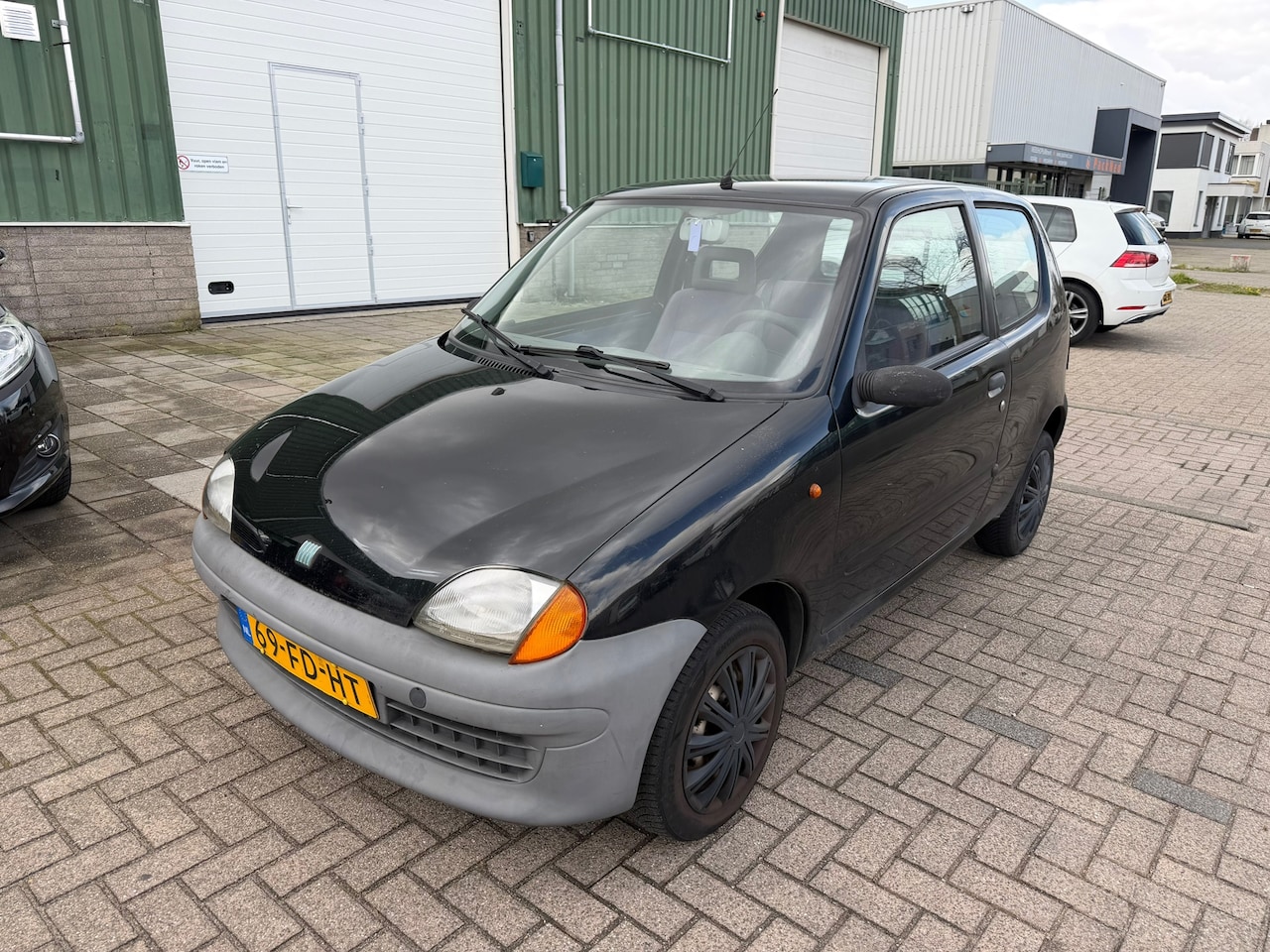 Fiat Seicento - 1100 ie Young lees tekst - AutoWereld.nl