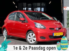 Toyota Aygo - 1.0-12V Comfort|El.Ramen|5 deurs|APK|Lage KM|AUX