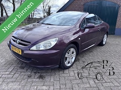 Peugeot 307 CC - 2.0-16V AIRCO PARK SENS CRUISE GOEDE AUTO