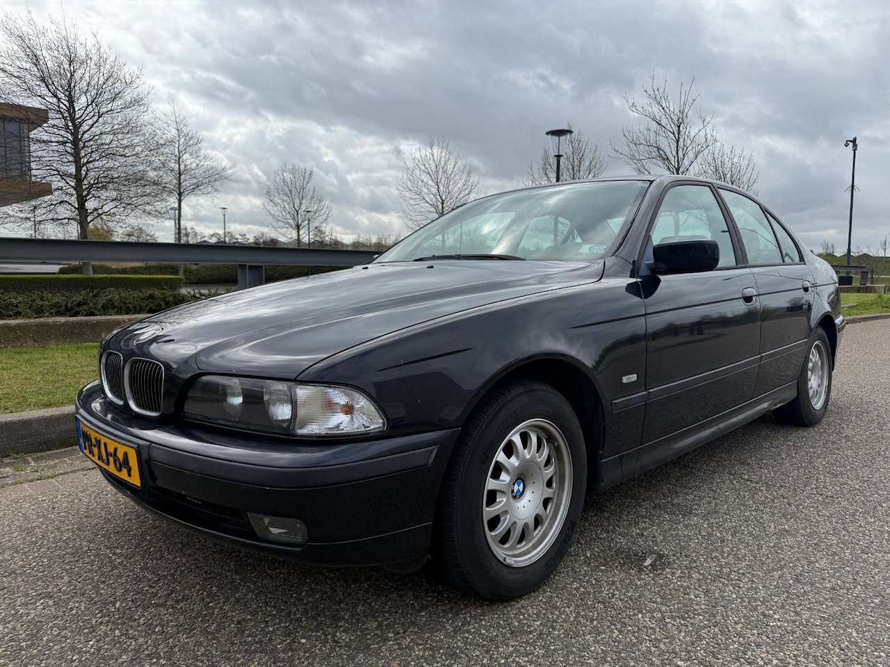 BMW 5-serie - 523i Sedan Automaat - AutoWereld.nl